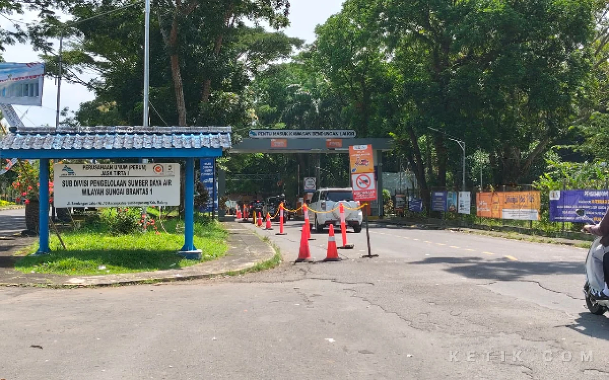 Thumbnail Berita - Bukan Sekadar Larang Mobil, Ini Alasan PJT I Batasi Akses di Bendungan Lahor Blitar-Malang