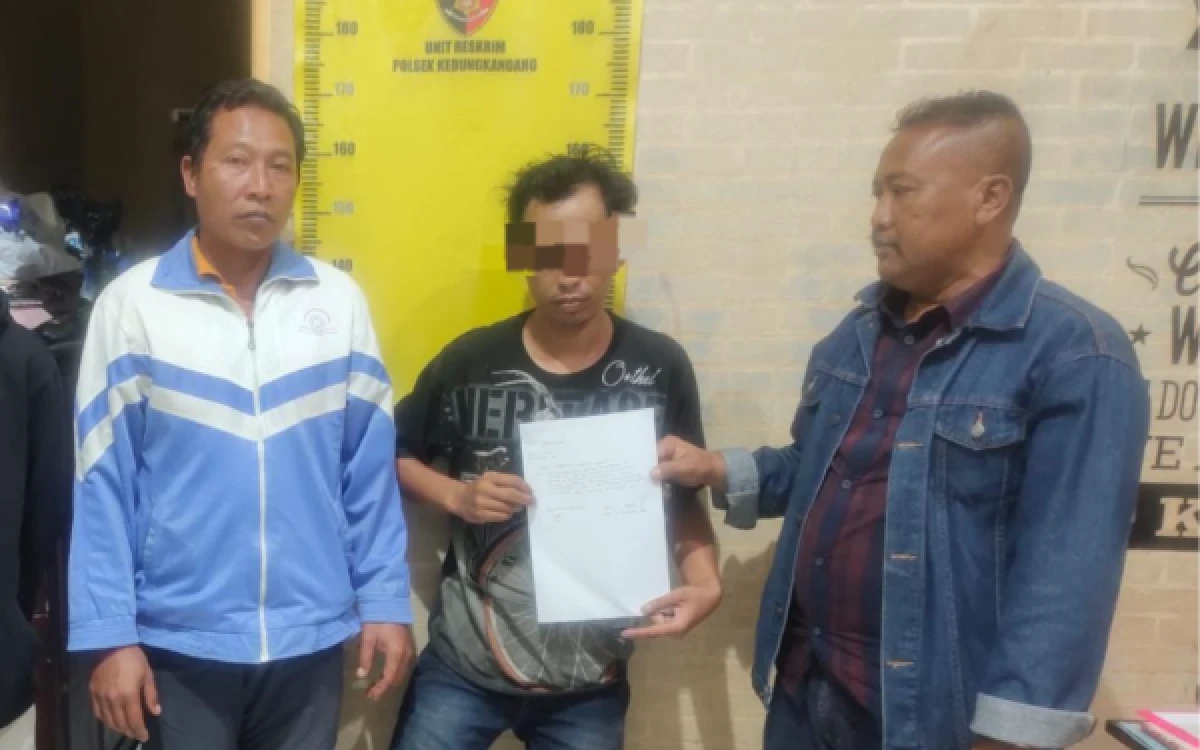 Thumbnail Berita - Sempat Dikepung Warga, Ini Akhir Kasus Pria yang Curi Minuman di Minimarket Sawojajar Malang
