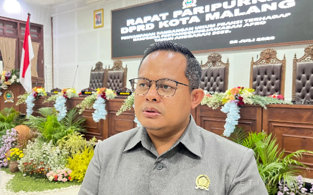 Foto Wakil Ketua II DPRD Kota Malang Trio Agus Purwono menyayangkan kekosongan jabatan strategis di lingkungan Pemkot Malang. (Foto: Lutfia/Ketik,com)