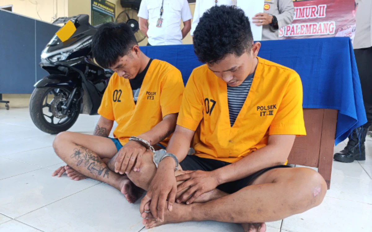 Thumbnail Berita - Dua Bandit Curanmor 20 TKP Dibekuk: Gasak Puluhan Motor di Palembang, Salah Satunya Milik Polisi