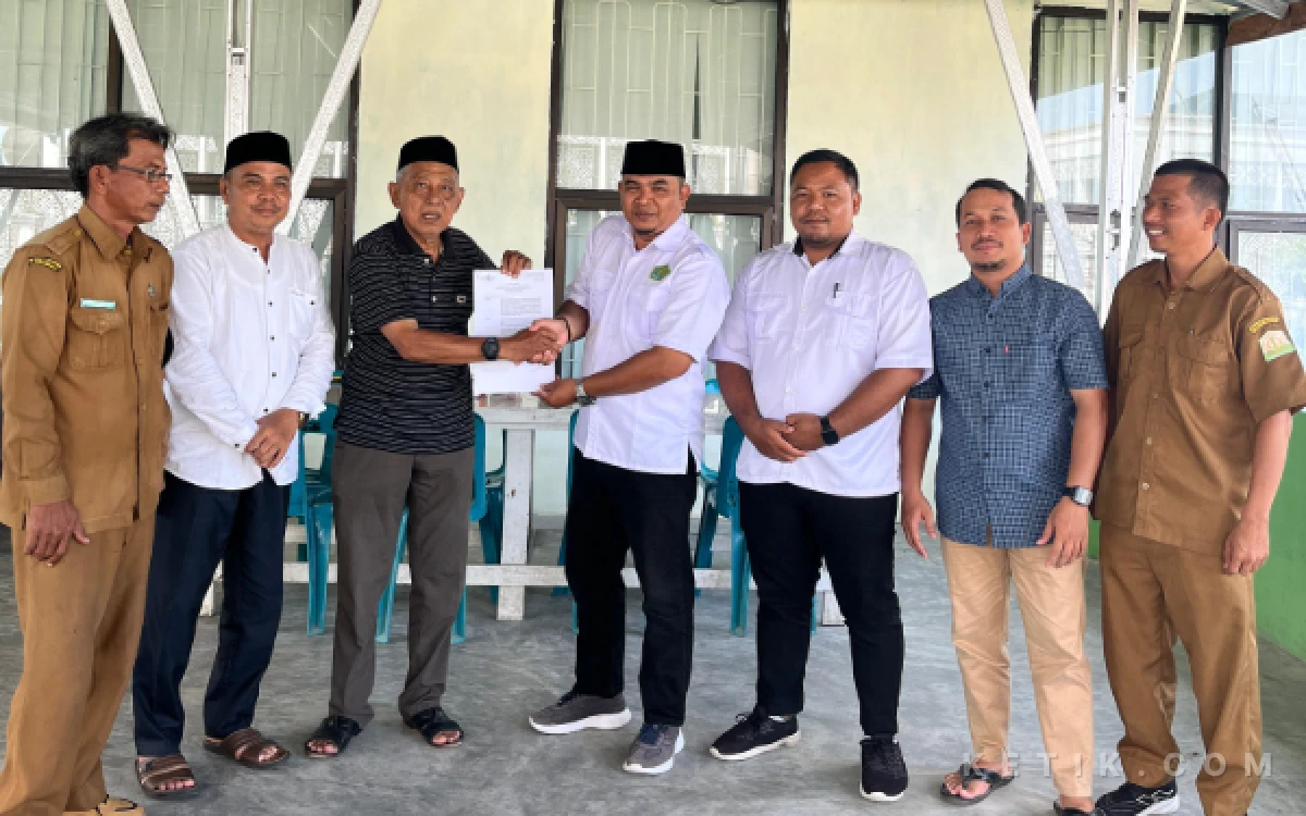 Thumbnail Berita - Humas dan Penguat Dakwah Digital, PCNU Aceh Singkil Serahkan SK LTN NU 2025–2030