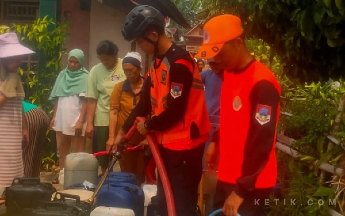 Thumbnail Berita - Krisis Air Bersih di Pagar Alam, BPBD Salurkan 12.000 Liter untuk Warga Tanah Pilih