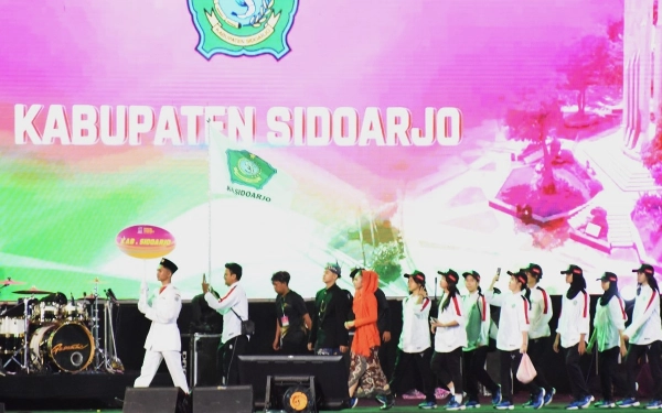 Thumbnail Sekda Fenny Kobarkan Semangat 238 Atlet Sidoarjo di Popda XIV dan Peparpeda II Jatim