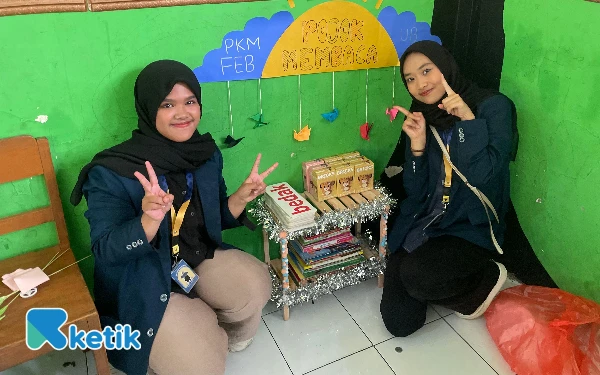 Thumbnail Berita - PKM FEB UB Dorong Literasi Anak dengan Kreatif, Hadirkan Pojok Baca di SDN 1 Ardimulyo