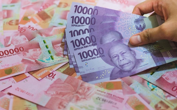 Thumbnail Berita - Butuh Uang Kecil untuk THR? Ini Daftar ATM Pecahan Rp10.000 dan Rp20.000 di Jatim, Cek Lokasi di Malang