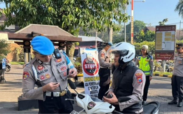 Thumbnail Operasi Patuh Semeru 2025, Kendaraan Anggota Polres Malang Turut Diperiksa