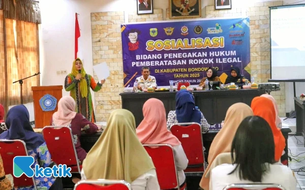 Istri Bupati Bondowoso Khodijatul Qodriyah Turut Gelorakan Gerakan Gempur Rokok Ilegal