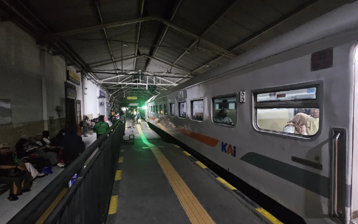 Thumbnail Berita - Stasiun Surabaya Gubeng Terdampak Pemadaman Listrik, KAI Daop 8 Pastikan Pelayanan Tak Terganggu