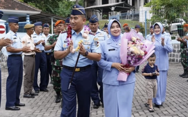 Thumbnail Berita - Dansatradar 405 Ploso Jombang Berganti, Ini Sosok Komandan Baru Letkol Lek Bayu Ardiansyah