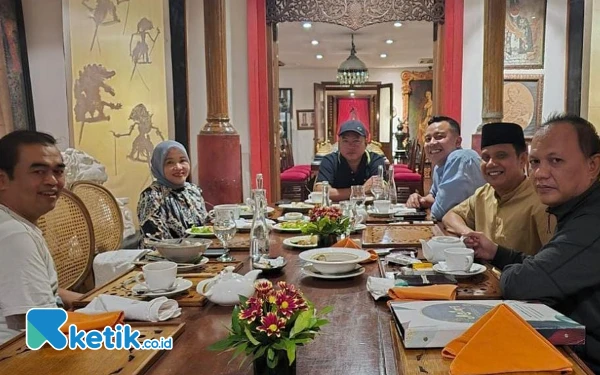 Thumbnail PDI Perjuangan Tanggapi Santai Tawaran PKB Duetkan Sanusi-Lathifah di Pilbup Malang