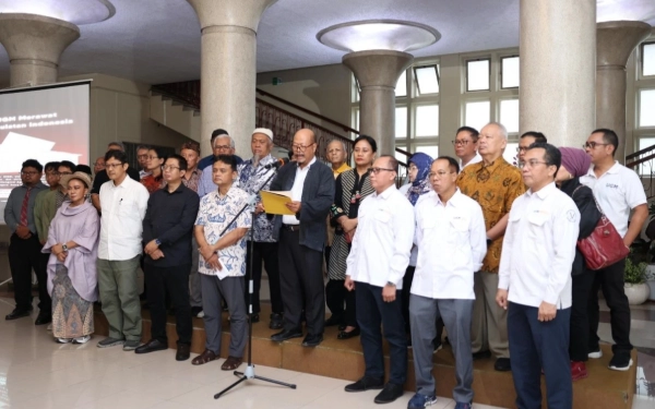 Thumbnail Berita - Civitas Akademika UGM Bersuara: Tolak Perjanjian ART RI-AS, Sebut Ancam Kedaulatan dan Potensi Langgar Konstitusi