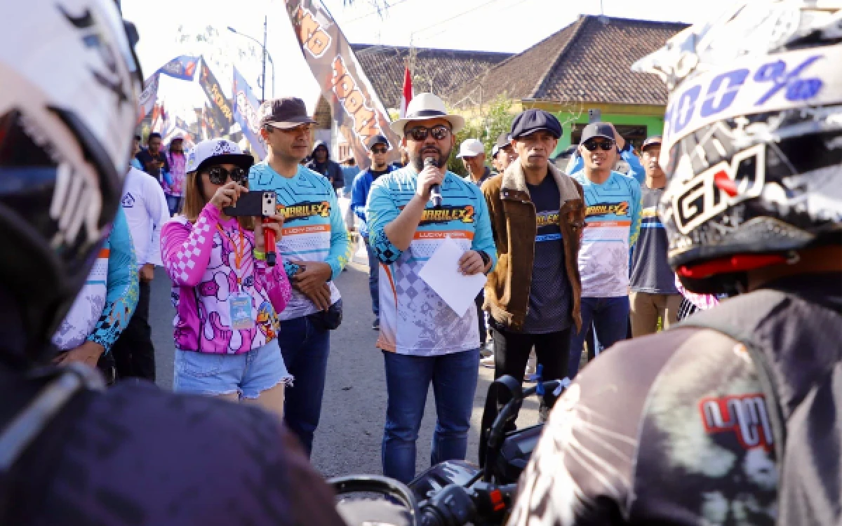 Thumbnail Berita - Baksos Adventure Trail Narilek 2, Wawali Mas Heli: Komunitas Bisa Bermanfaat bagi Warga