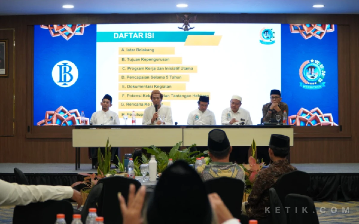 Thumbnail Berita - Nahkoda Lama, Target Baru: KH Ahmad Faiz Bidik Konsolidasi 6.800 Pesantren di Jatim