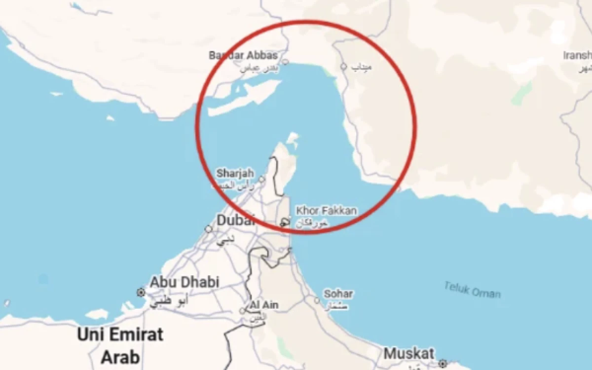 Thumbnail Berita - Militer Iran Izinkan Puluhan Kapal China Lewati Selat Hormuz
