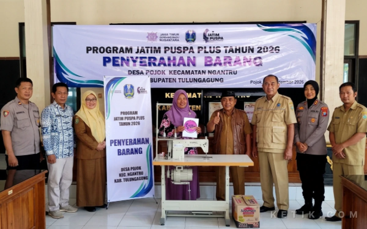 Thumbnail Berita - 60 Ibu-Ibu Desa Pojok Ngantru Tulungagung Terima Bantuan Barang Senilai Rp3 Juta dari Pemprov Jatim