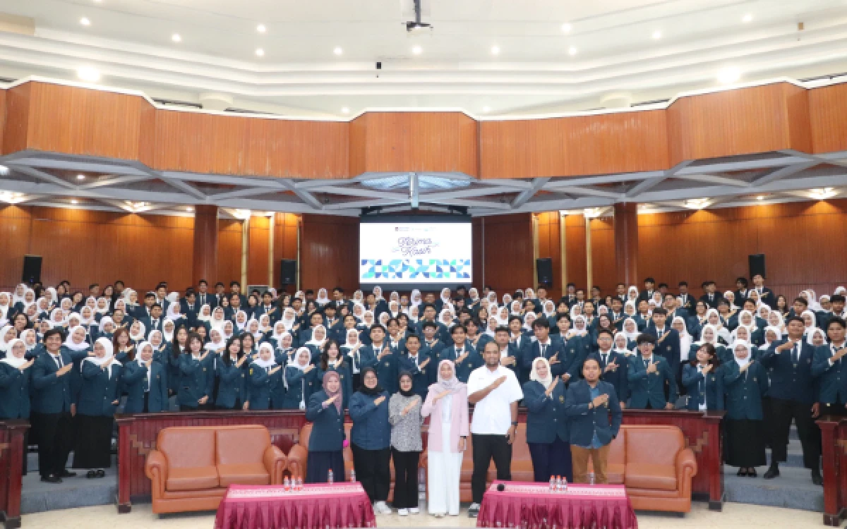 Thumbnail Berita - Gandeng PT Petrokimia Gresik, Mahasiswa FBiPK UB Dapat Pembekalan Efektivitas Sistem Rantai Pasok