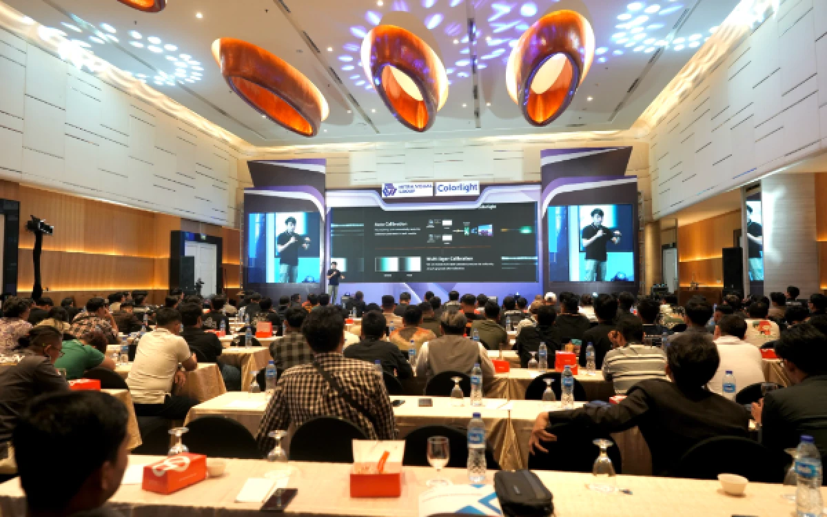 Thumbnail Berita - Ratusan Teknisi Visual Berkumpul di Surabaya Asah Skill LED Display Bareng Pakar Internaisonal