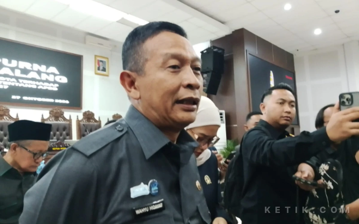 Thumbnail Berita - Mahasiswa Demo 2 Tahun Prabowo-Gibran di DPRD Kota Malang Besok, Wali Kota Pak Mbois Ingatkan Jangan Anarkis!