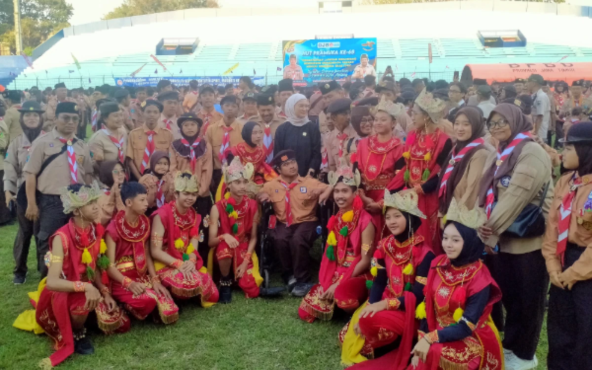 Thumbnail Berita - Bukan Halangan untuk Berkarya! 36 Pramuka Difabel Kota Malang Tampil Memukau di Stadion Gajayana