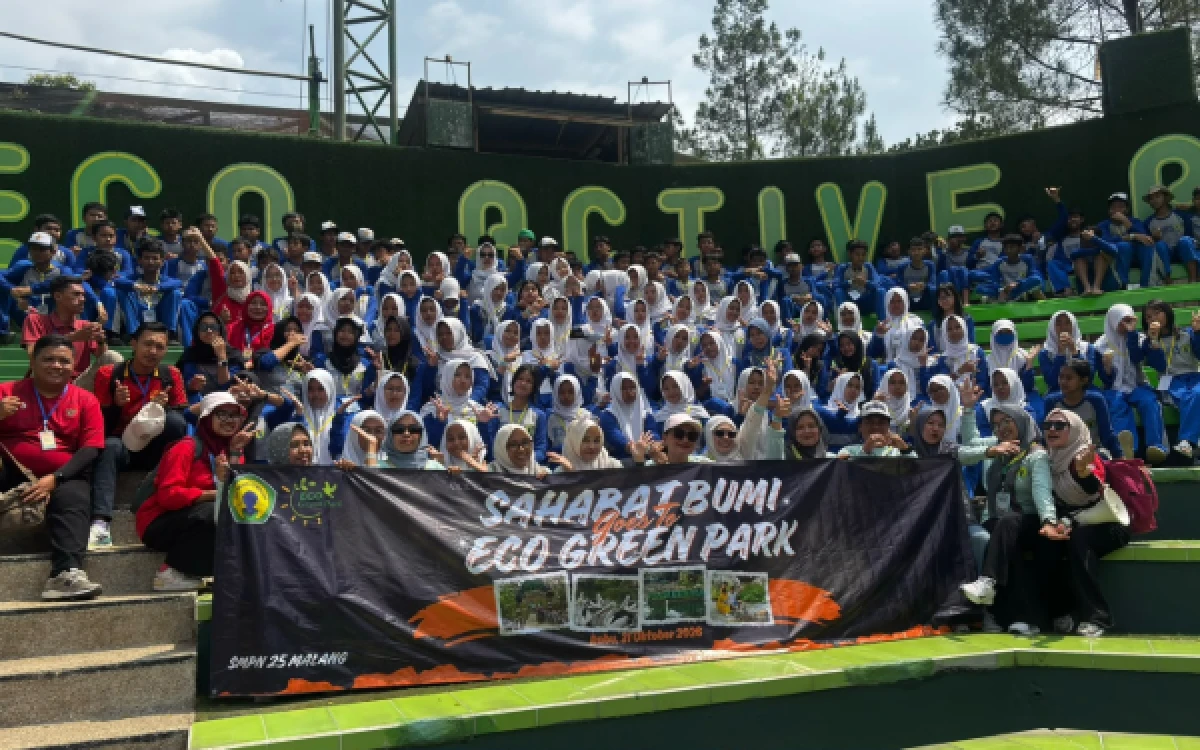 Thumbnail Berita - Belajar dari Alam, 141 Siswa SMPN 25 Kota Malang Kenali Teknologi Ramah Lingkungan di Eco Active Park