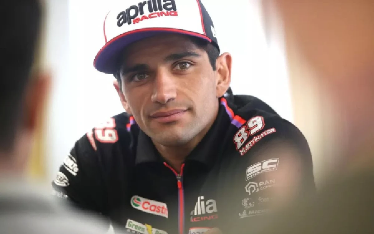 Thumbnail Berita - Aprilia Umumkan Jorge Martin Mundur untuk Grand Prix Malaysia Karena Cedera Pergelangan Tangan Kanan