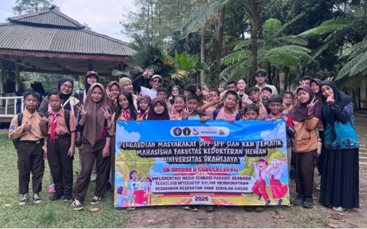 Thumbnail Berita - Tanamkan Hidup Sehat Sejak Anak-Anak, FKH UB Kenalkan Bahaya Penyakit Parasit di Sekolah Dasar