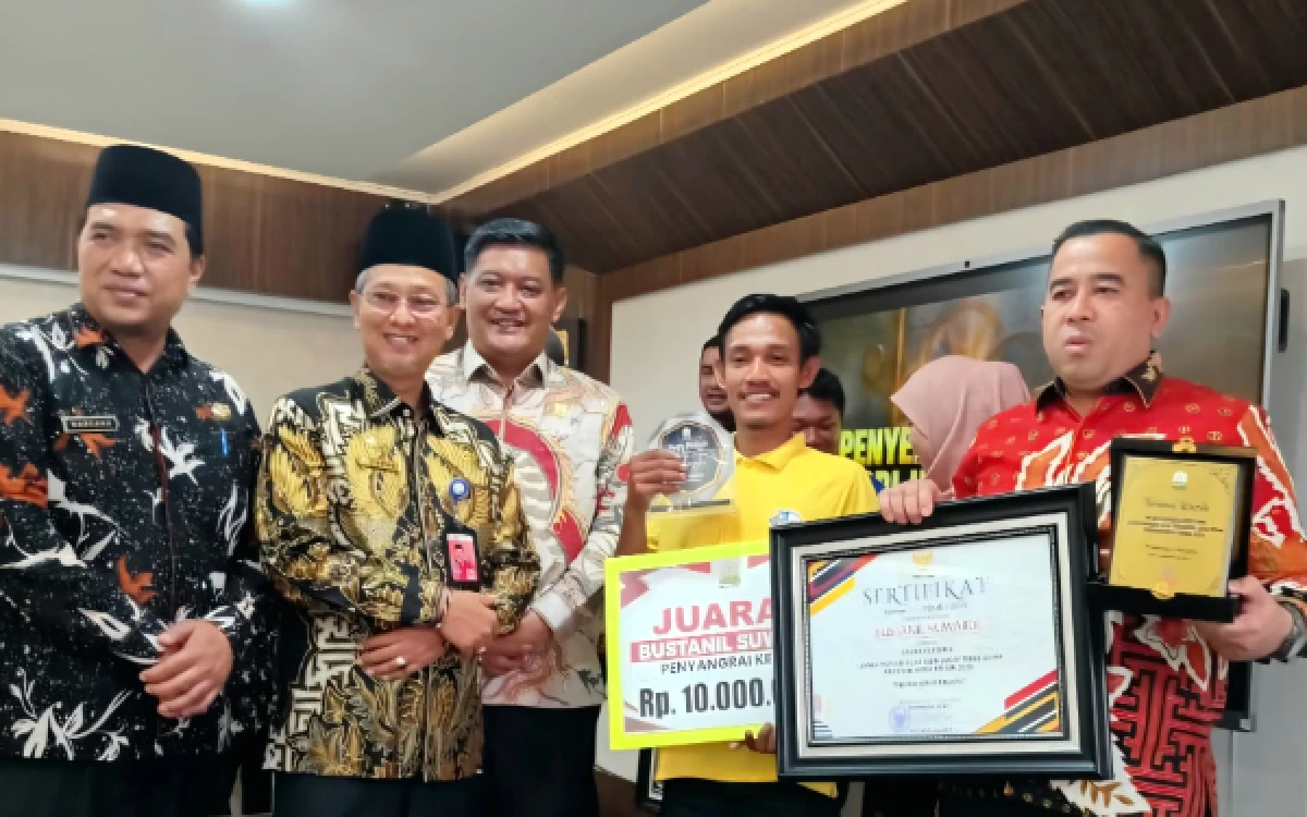 Thumbnail Berita - Penyangrai "Ue Neulheu" Nagan Raya Raih Juara Pertama Lomba Inovasi Alat TTG Aceh