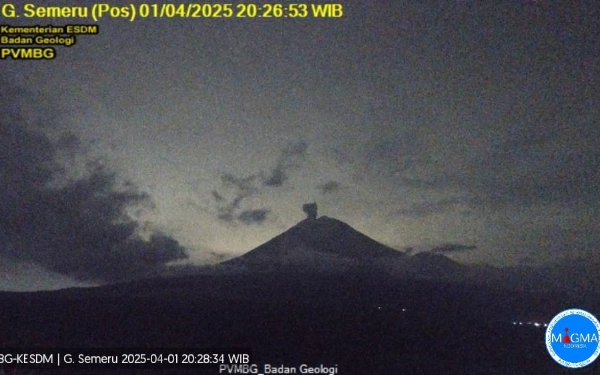Thumbnail Gunung Semeru Kembali Erupsi Pagi Ini, PVMBG: Durasi 141 Detik