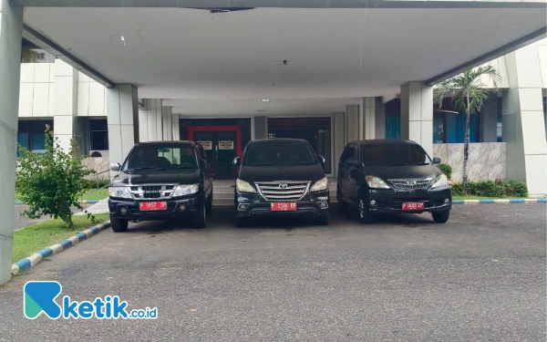 Thumbnail Berita - Bupati Situbondo Larang ASN Gunakan Mobil Dinas untuk Mudik Idulfitri