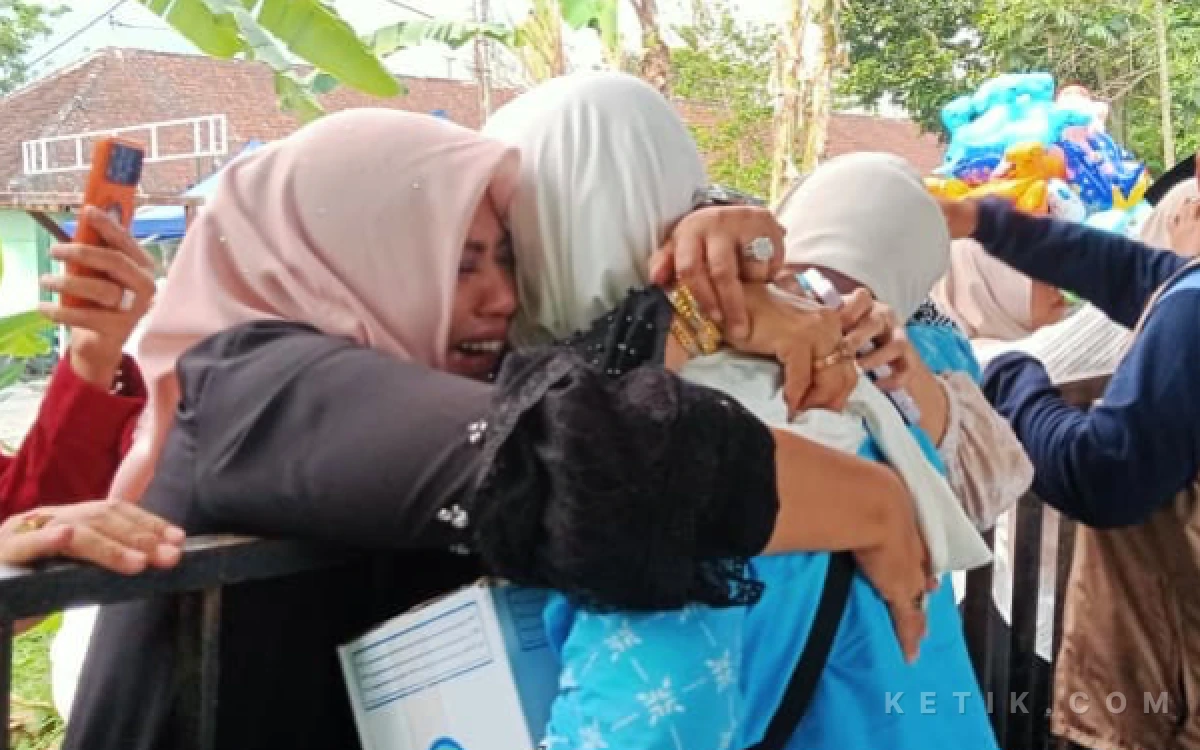 Thumbnail Berita - Ademnya Wajah Jemaah Haji yang Telah Tiba di Kota Malang
