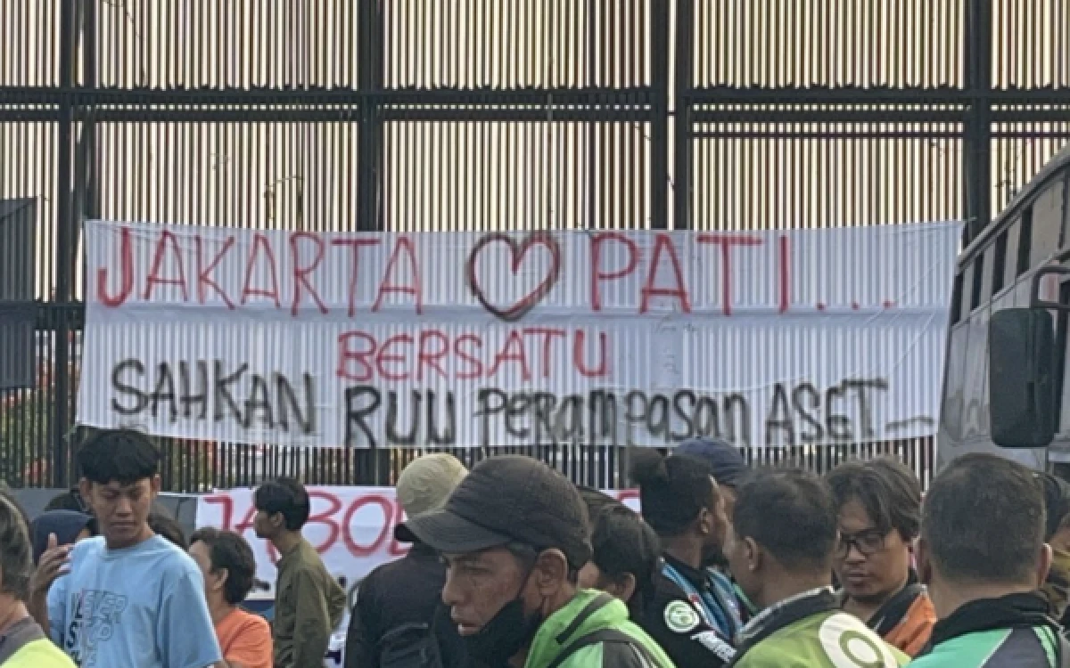 Thumbnail Berita - Demo 27 Agustus 2026, Polisi Sekat Tol Merak Cegah Massa dari Sumatra Masuk Jakarta