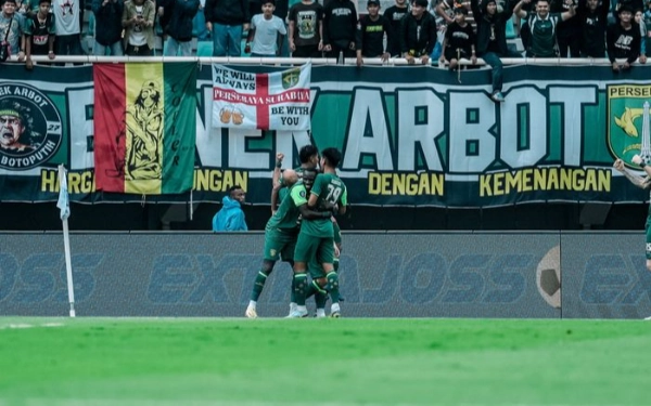 Thumbnail Klasemen Terbaru Liga 1 2024/2025, Persebaya Kokoh di Puncak