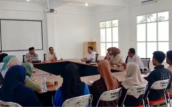 Thumbnail Berita - Audiensi dengan Fisip Unira Malang, Bawaslu Bahas Sistem Pemilu Pasca Putusan MK