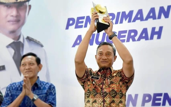 Thumbnail 16 Kali Raih Adipura, Bupati Pacitan Dorong Pengelolaan Sampah dari Rumah Tangga