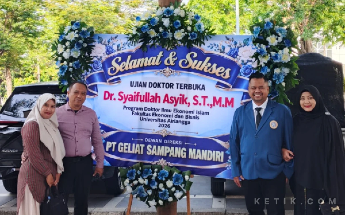 Thumbnail Berita - Syaifullah Asyik Sabet Gelar Doktor, Dirut PT GSM Tamsul Optimistis Perekonomian Sampang Melesat