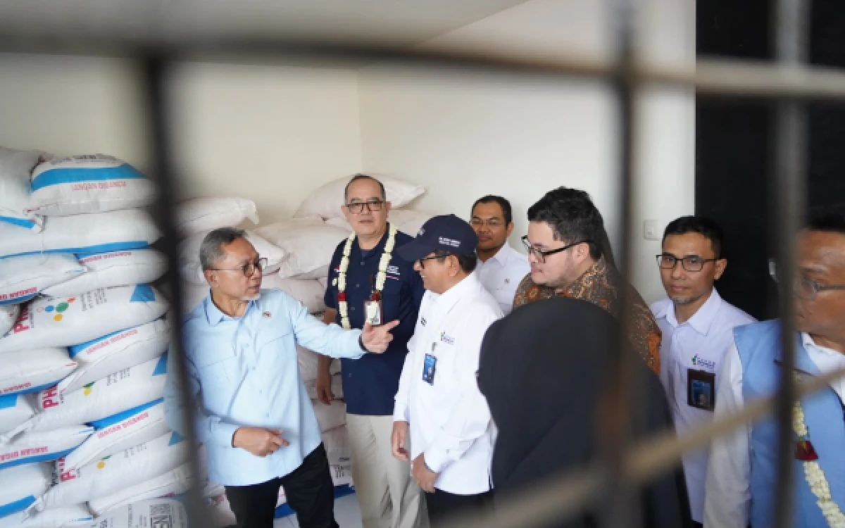 Thumbnail Berita - Dampingi Menko Pangan Cek Operasional Kopdes, Mas Dhito Kawal Kelengkapan Administrasi