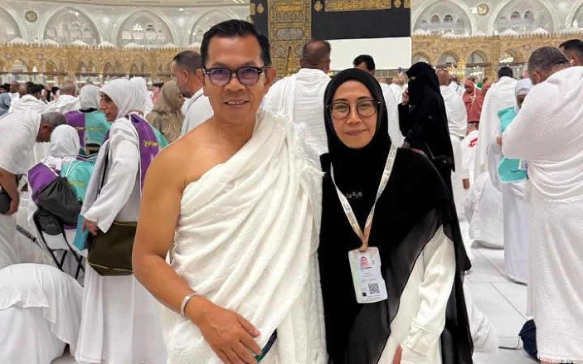 Thumbnail Berita - Tak Hanya Beribadah, Wali Kota Cak Nur Ikut Layani Jemaah Haji di Tanah Suci