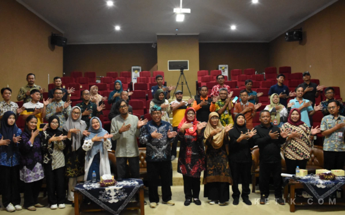 Thumbnail Berita - Pemkab Tegal Latih Aparatur Bahasa Isyarat, Perkuat Layanan Publik Inklusif untuk Penyandang Disabilitas