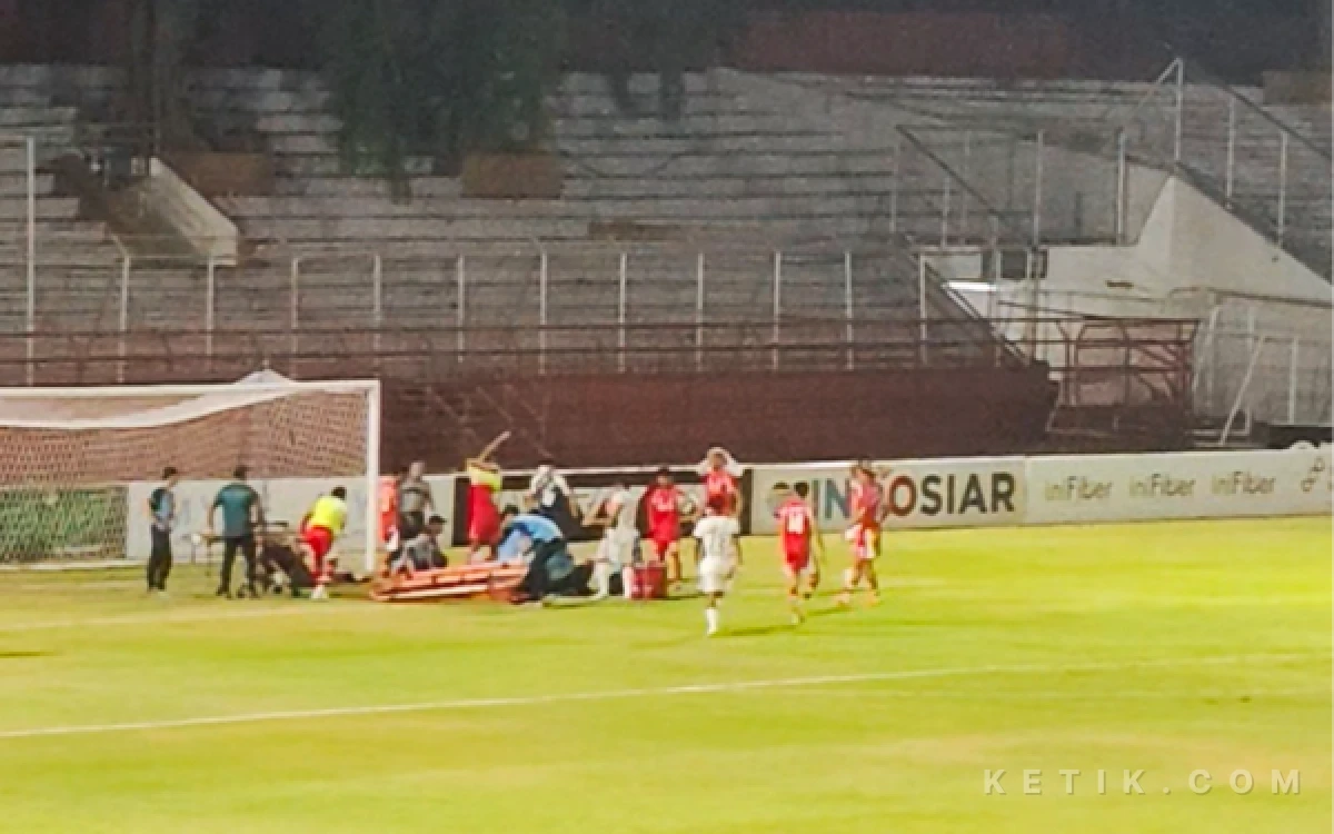 Thumbnail Berita - Kiper de Red FC Dimas Galih Mulai Pulih, Dokter Tim Terus Pantau Kondisi Pemain