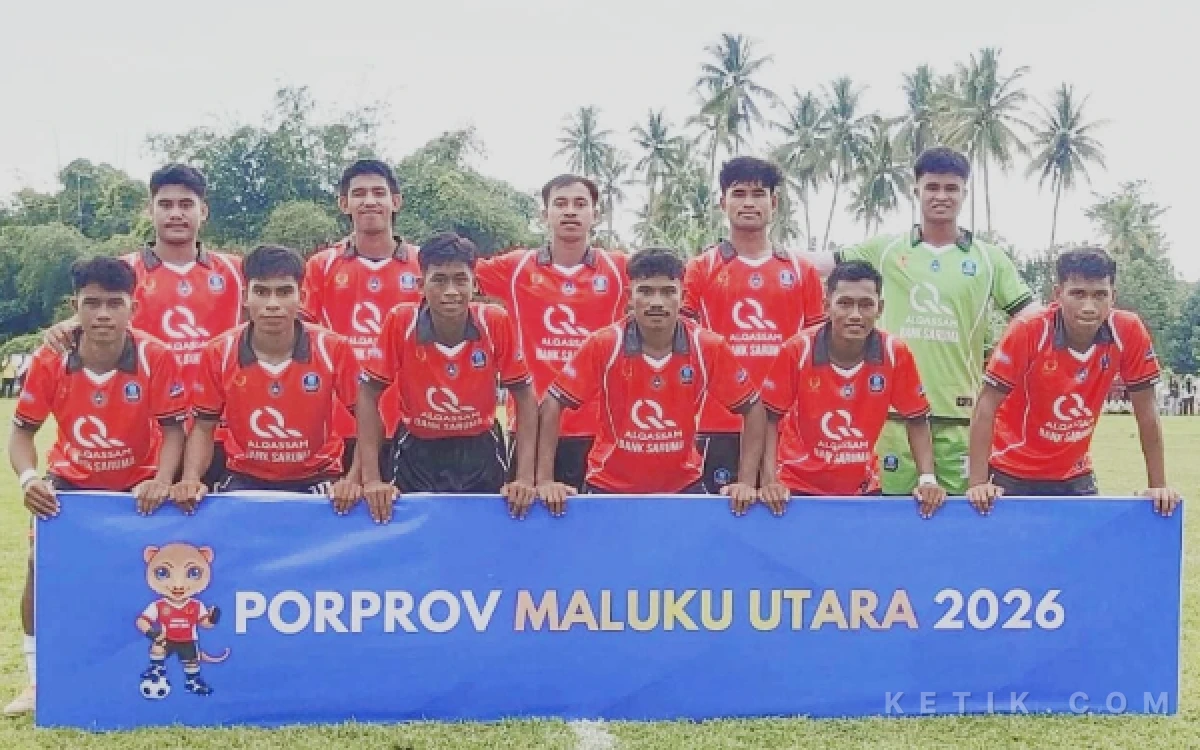 Thumbnail Berita - Game Plan Safrudin Rasid Berbuah Tiga Poin, Halsel Pecah Blok Haltim di Porprov V Malut