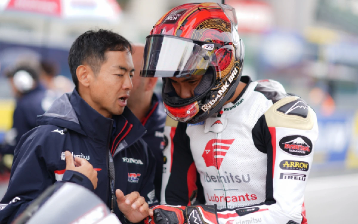 Thumbnail Berita - Cedera Tulang Rusuk, Mario Aji Dipastikan Absen di Moto2 Catalunya Akhir Pekan Ini