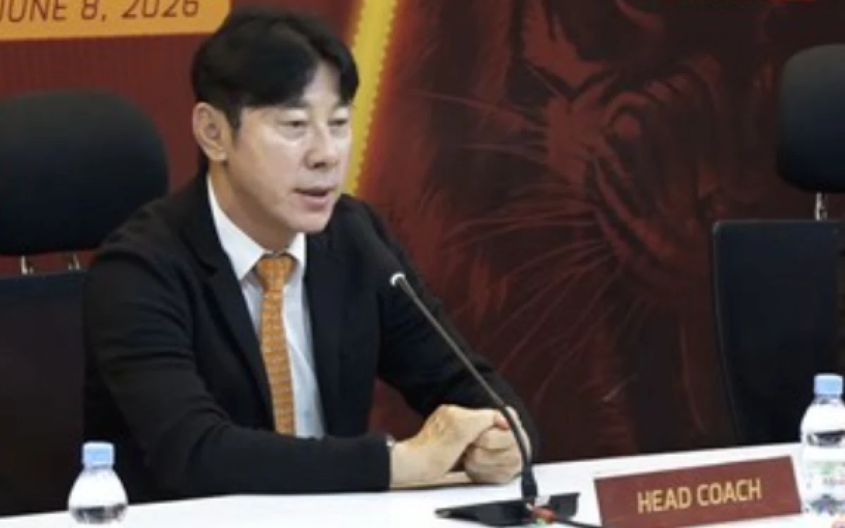 Thumbnail Berita - Resmi! Shin Tae Yong Latih Persija