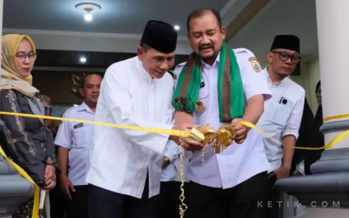 Thumbnail Bupati Anom Resmikan Dua Masjid dan Aula Balai Desa Gondang Pemalang