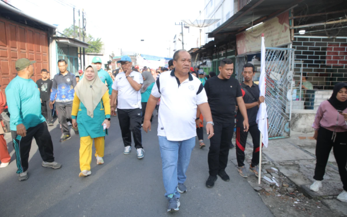Thumbnail Berita - Bupati Asahan Lepas Gerak Jalan Santai Peringati Hari Buruh Internasional 2026