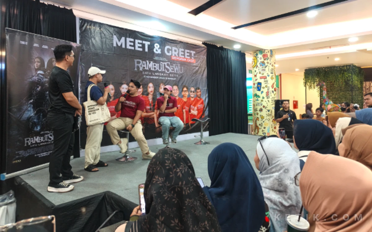 Foto Meet & Greet Film Horor Rambut Sewu di Gressmall Gresik, Sabtu, 16 Oktober 2026 (Foto: Daniel Andayawan/Ketik.com)