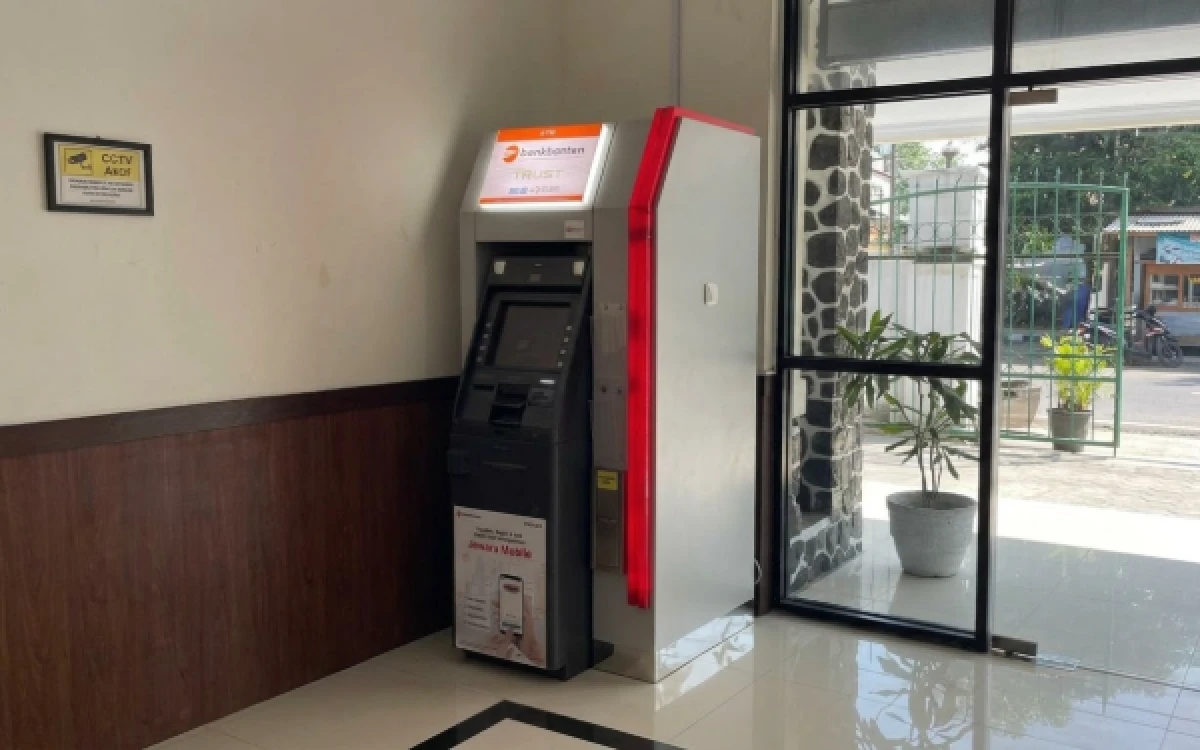 Thumbnail Berita - Permudah Transaksi Warga, Bank Banten Sebar ATM hingga Pelosok Lebak