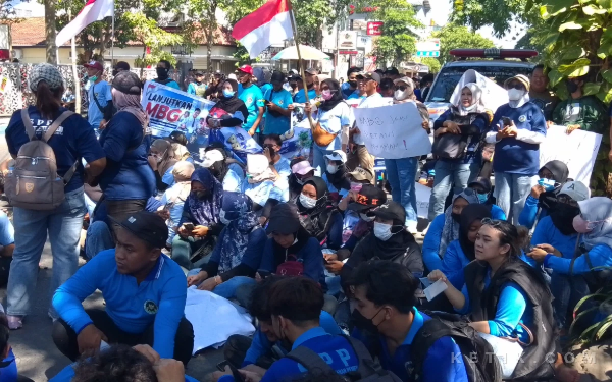 Thumbnail Berita - Abah Imam Minta Relawan MBG Tak Dilibatkan Demo, Dorong Evaluasi Lewat Jalur Musyawarah