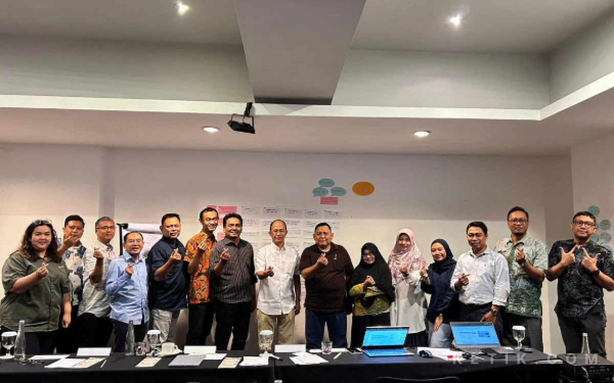 Thumbnail Berita - Kadin Jatim dan Swisscontact Cetak Fasilitator JOA Demi Pangkas Pengangguran SMK