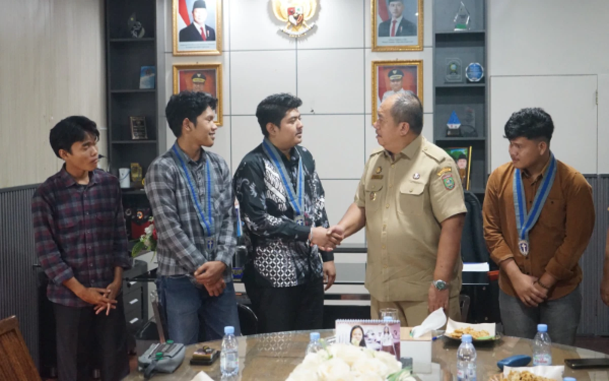 Thumbnail Berita - Bupati Taufik Sambut Positif GMKI Asahan, Turnamen Futsal Antar Pemuda Gereja Segera Digelar