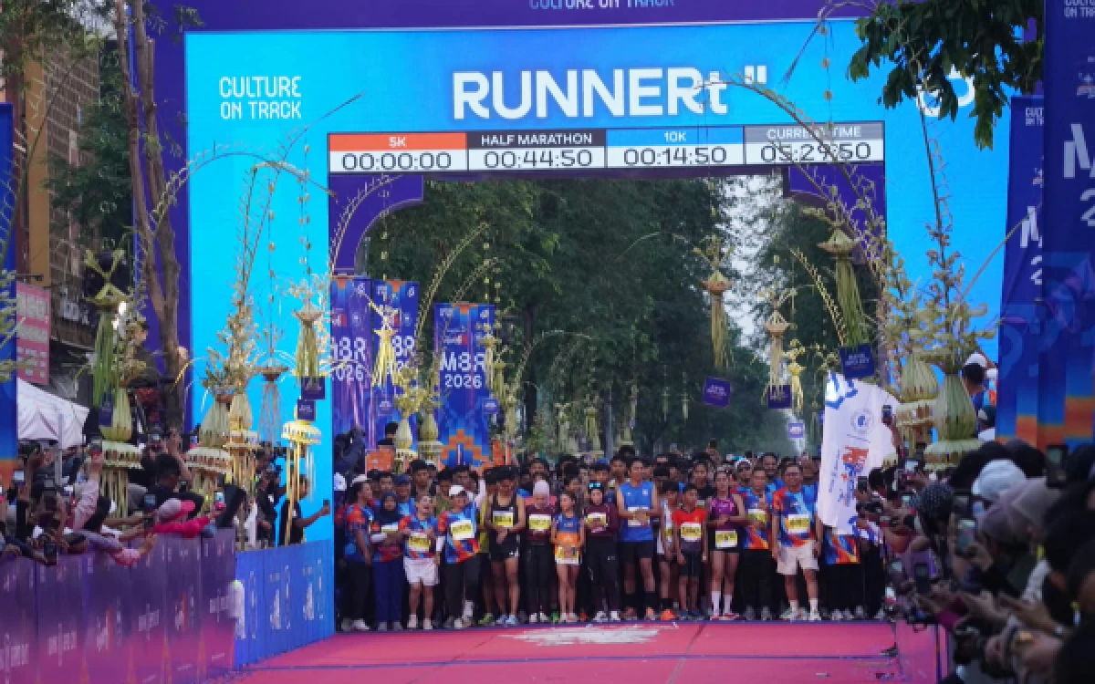 Thumbnail Berita - Denyut Budaya di Aspal Yogyakarta: Ribuan Pelari Meriahkan Malioboro Run 2026